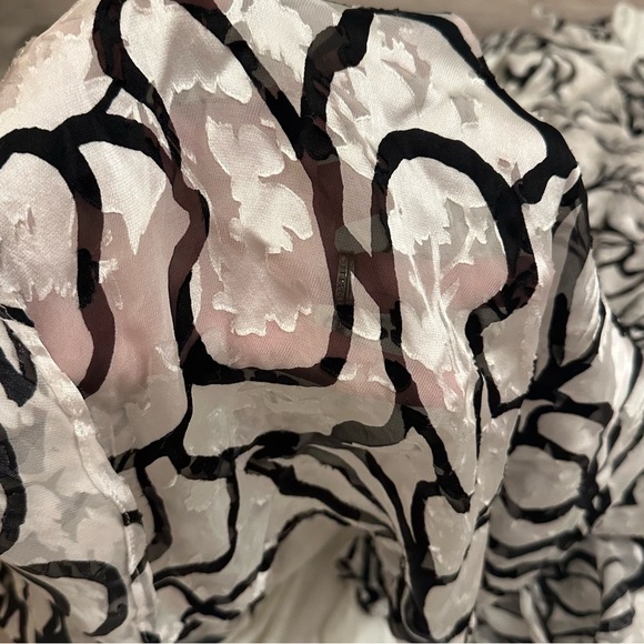 White House Black Market Black and White Satin Lined Surplice Floral MIDI Dress - Picture 9 of 10